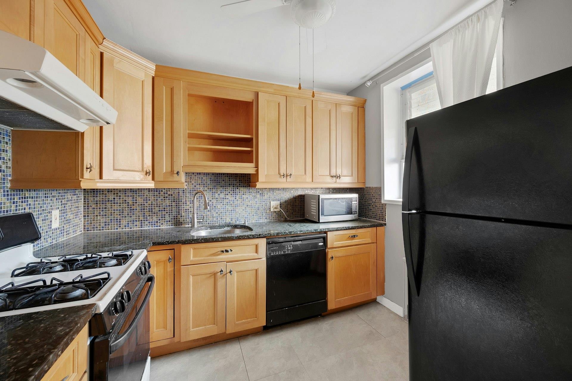 #17 photo, 315 King Street, Port Chester , NY 10573