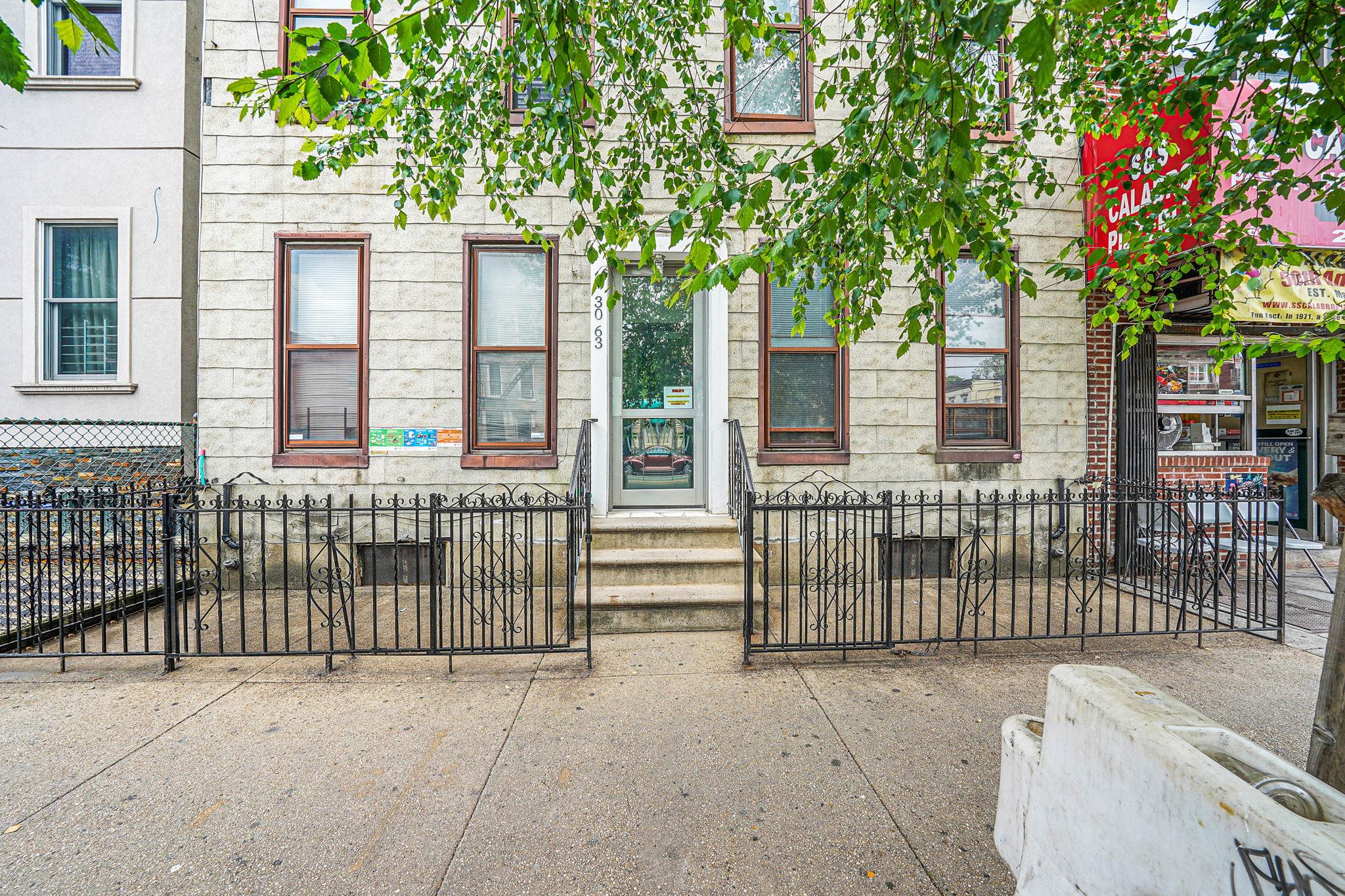 #4 photo, 3063 14th Street, クイーンズ区 Astoria , NY 11102