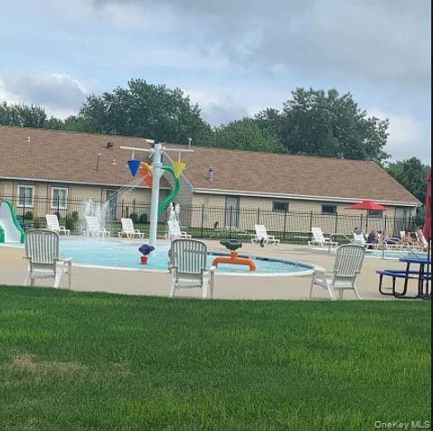 #14 photo, 79 Pointe Circle, サフォーク郡 Coram , NY 11727