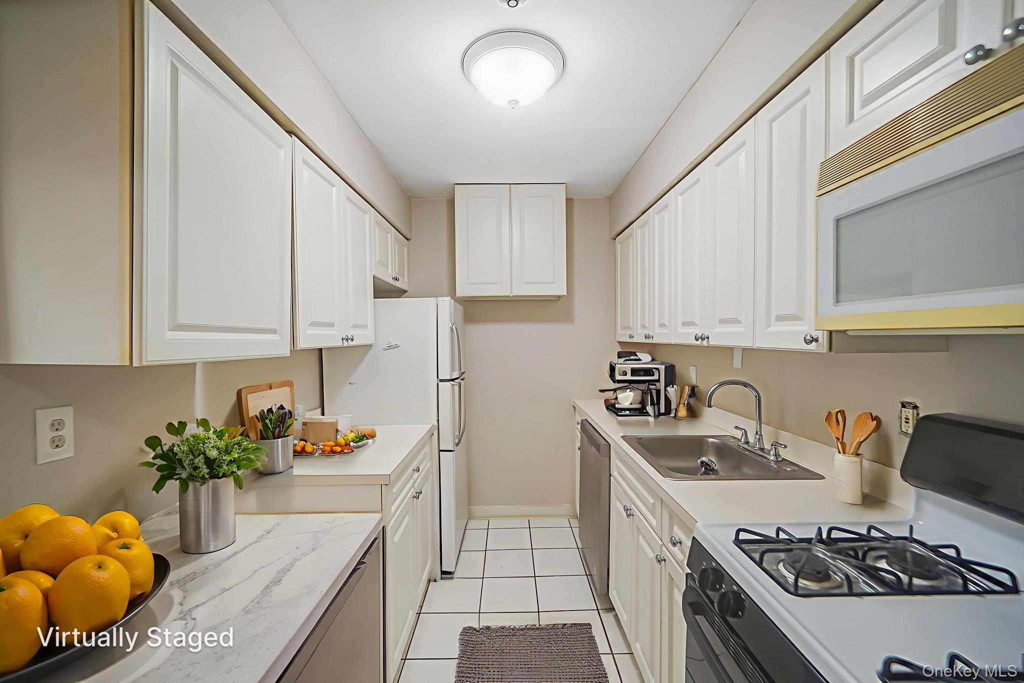 #15 photo, 79 Pointe Circle, サフォーク郡 Coram , NY 11727