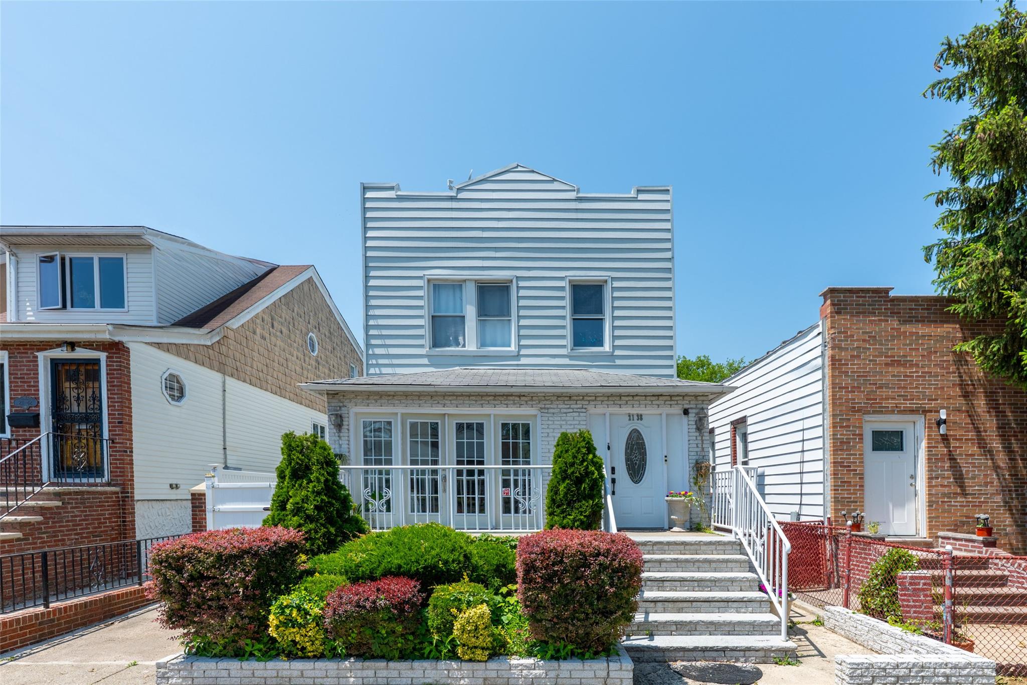 #1 photo, 21-38 73rd Street, クイーンズ区 Astoria , NY 11370