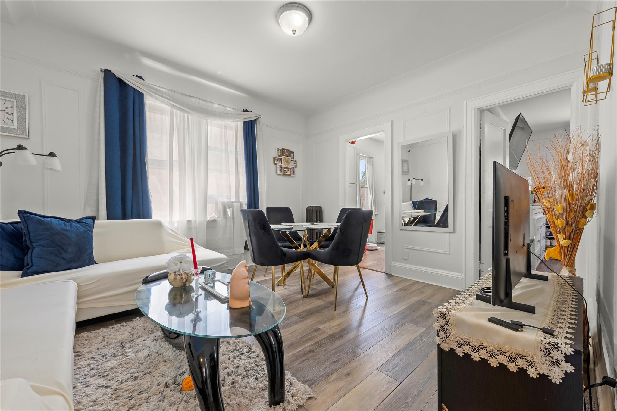 #10 photo, 21-38 73rd Street, クイーンズ区 Astoria , NY 11370