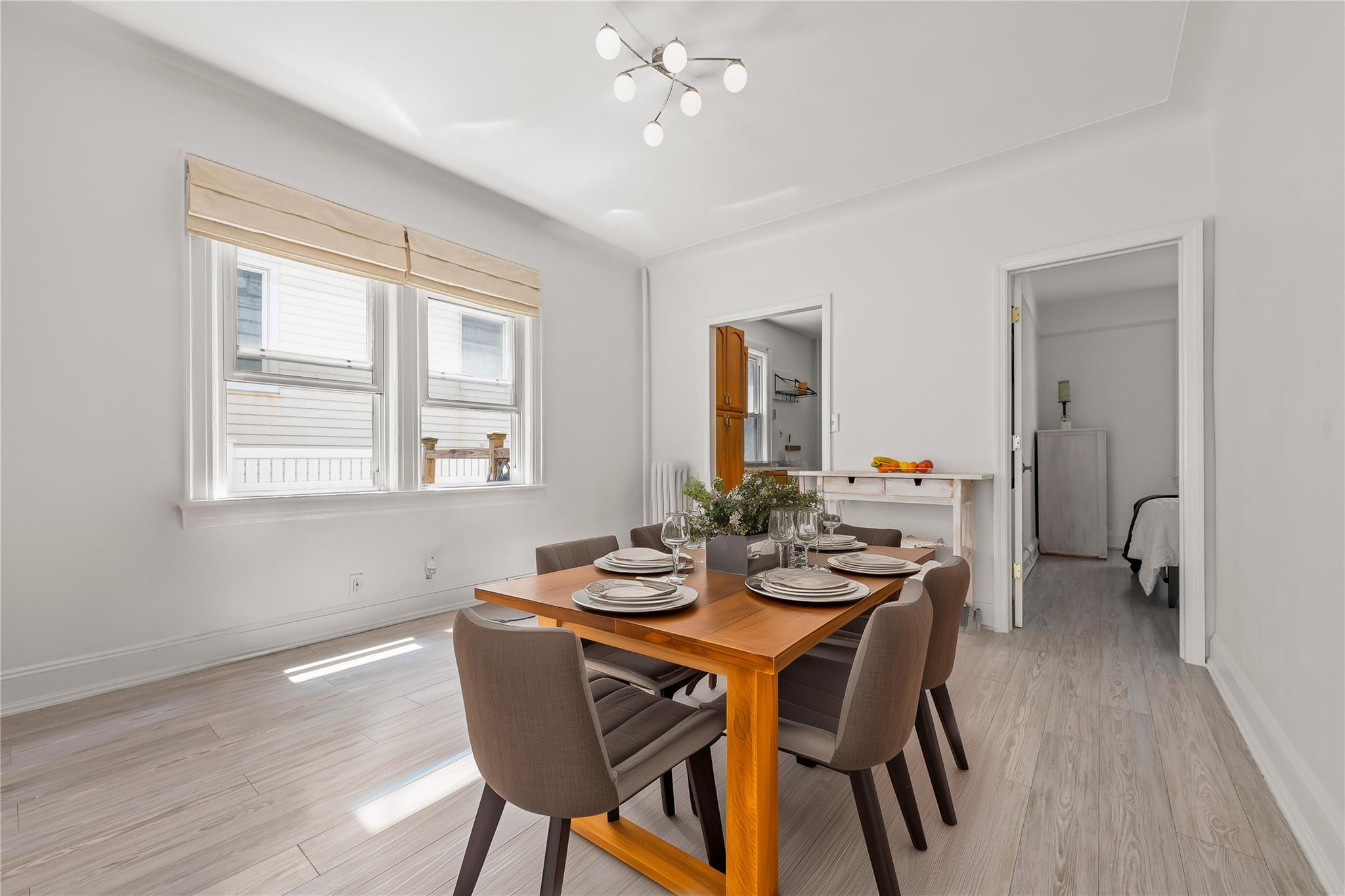 #5 photo, 21-38 73rd Street, クイーンズ区 Astoria , NY 11370