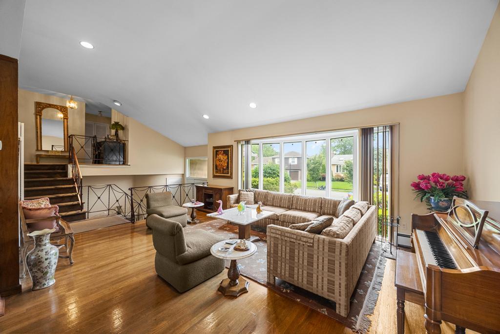 #13 photo, 797 Caldwell Avenue, ナッソー郡 North Woodmere , NY 11581