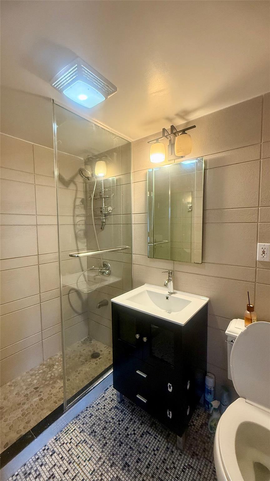 #10 photo, 8510 Elmhurst Avenue, クイーンズ区 Elmhurst , NY 11373