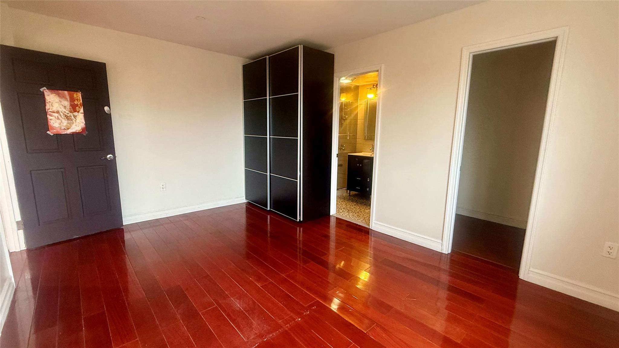 #11 photo, 8510 Elmhurst Avenue, クイーンズ区 Elmhurst , NY 11373