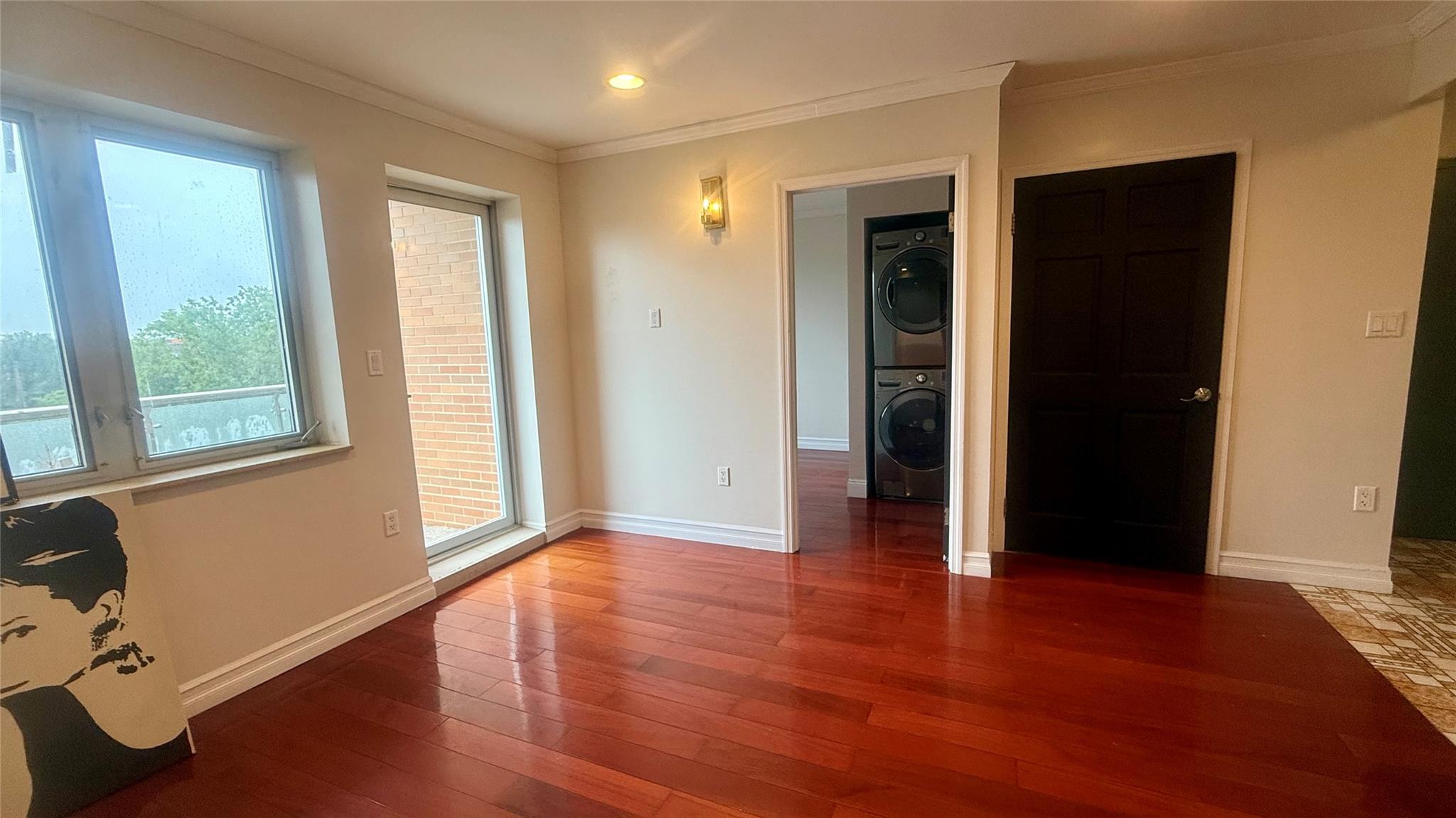 #13 photo, 8510 Elmhurst Avenue, クイーンズ区 Elmhurst , NY 11373