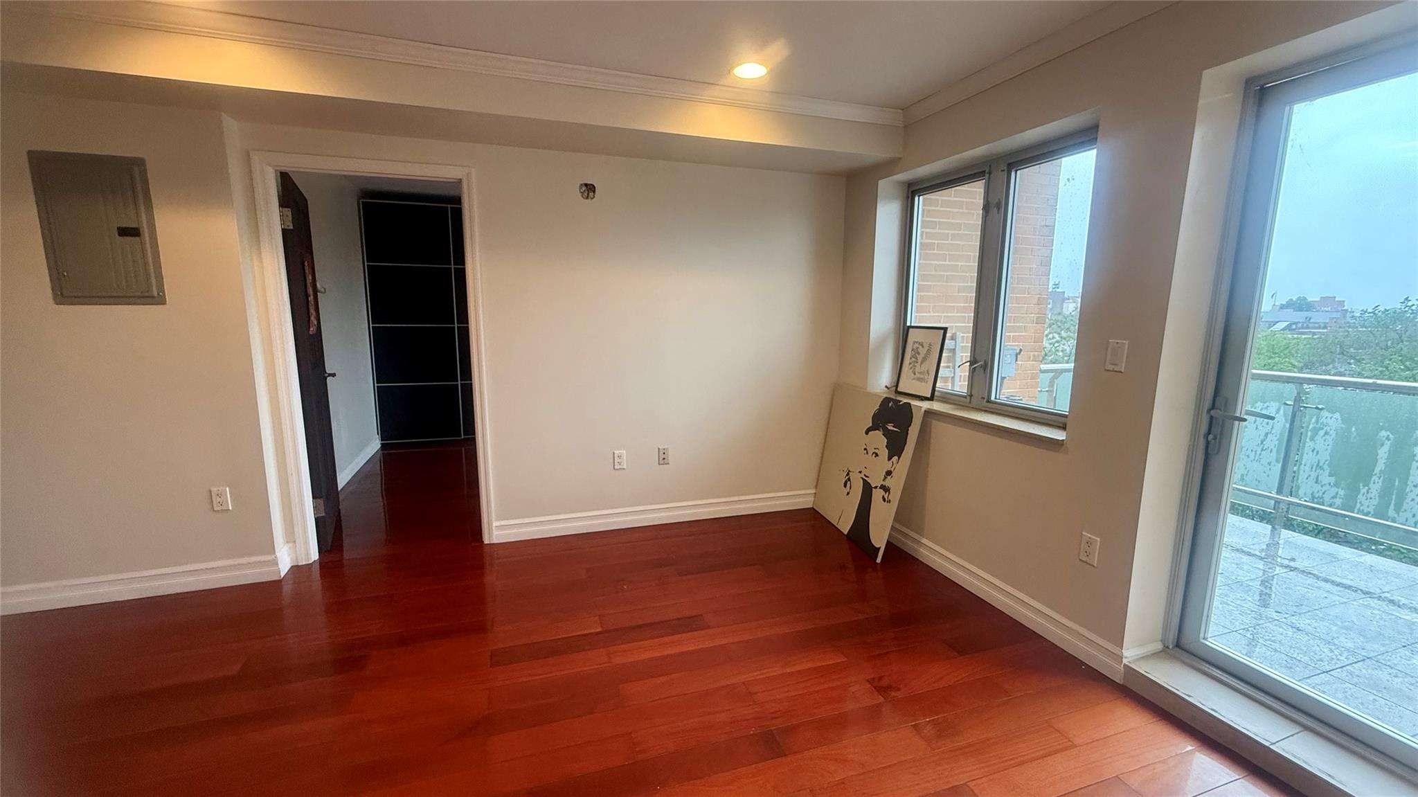 #8 photo, 8510 Elmhurst Avenue, クイーンズ区 Elmhurst , NY 11373