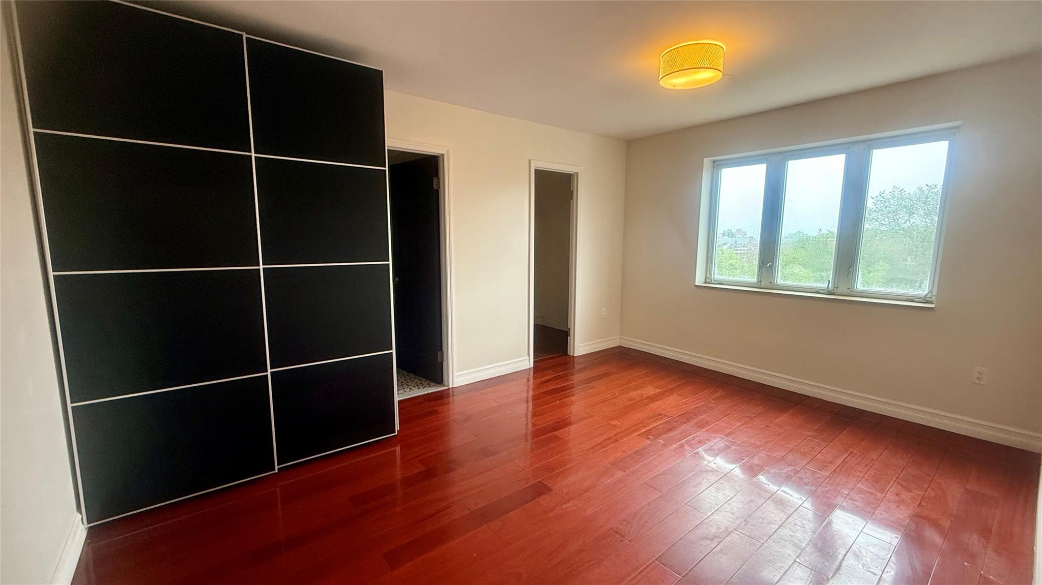 #9 photo, 8510 Elmhurst Avenue, クイーンズ区 Elmhurst , NY 11373