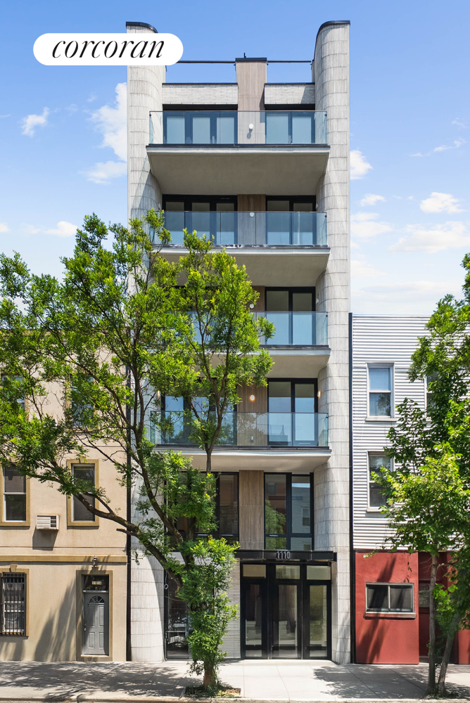 #1 photo, 1110 MANHATTAN Avenue, ブルックリン区 Greenpoint , NY 11222