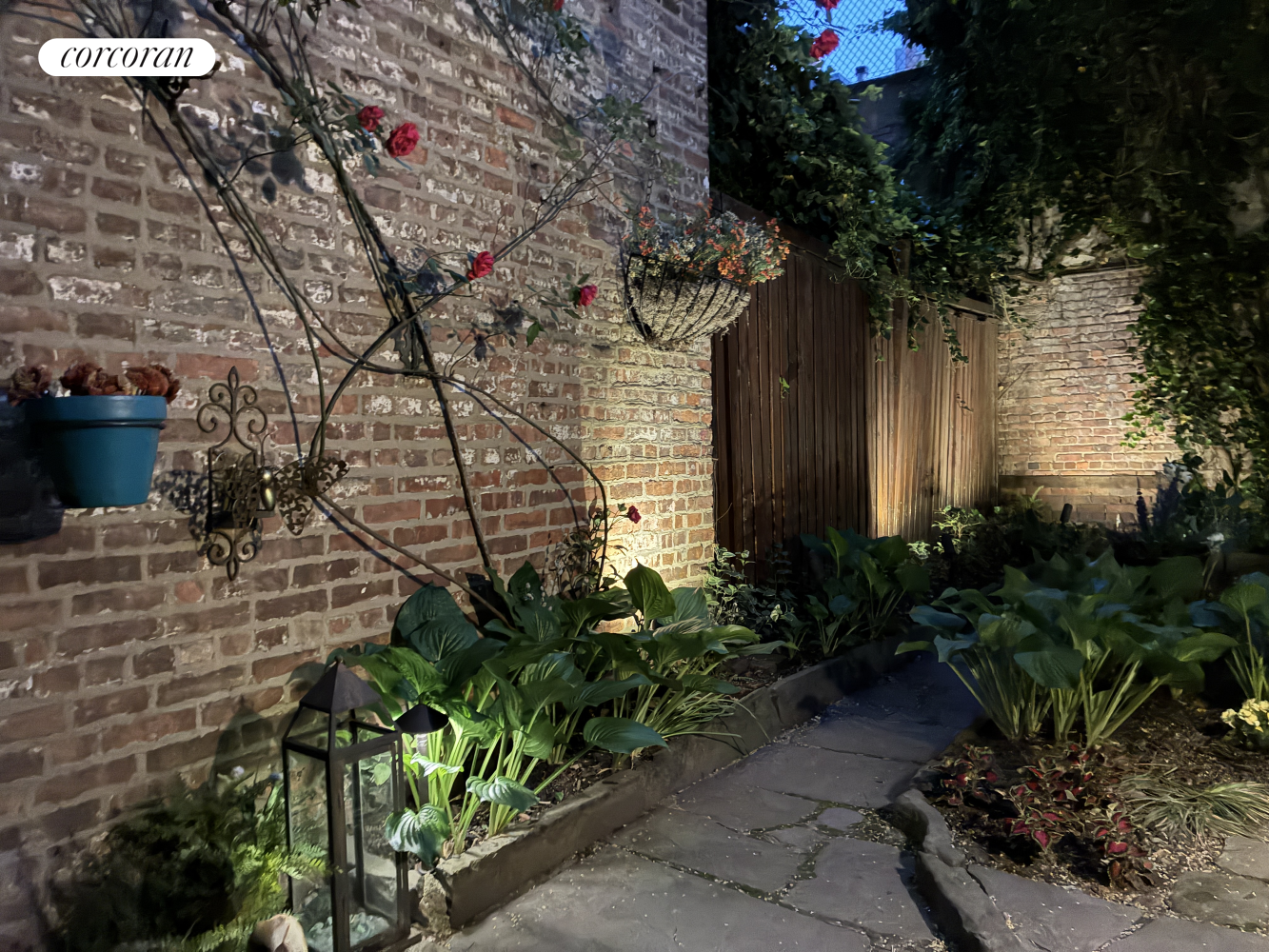 #7 photo, 252 W 21ST Street, マンハッタン Chelsea , NY 10011