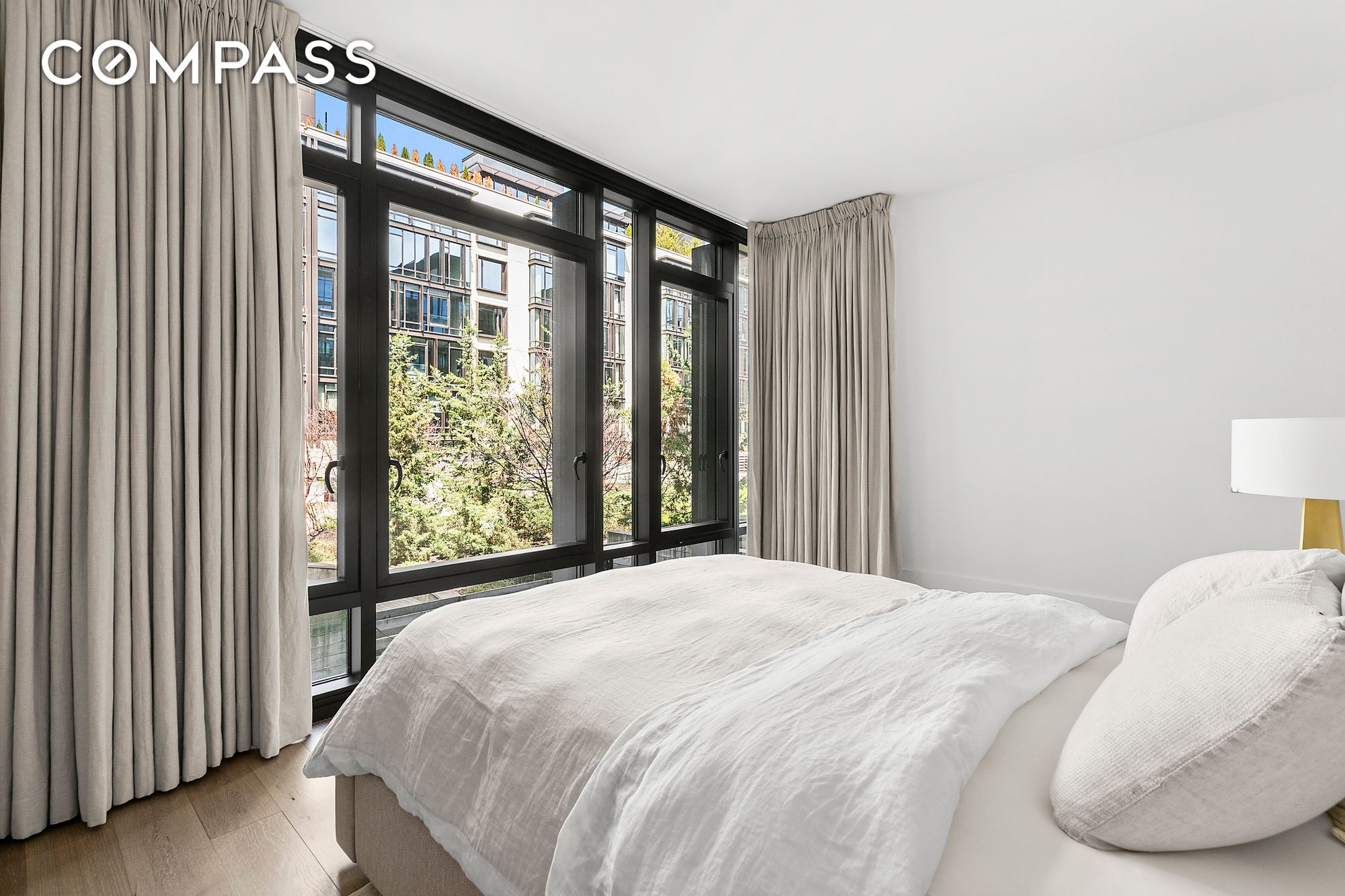 #12 photo, 429 Kent Avenue, ブルックリン区 Williamsburg , NY 11249