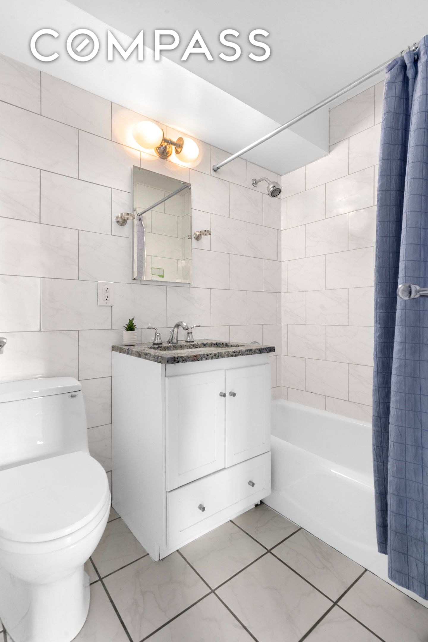 #18 photo, 303 W 66th Street, マンハッタン Upper West Side , NY 10023