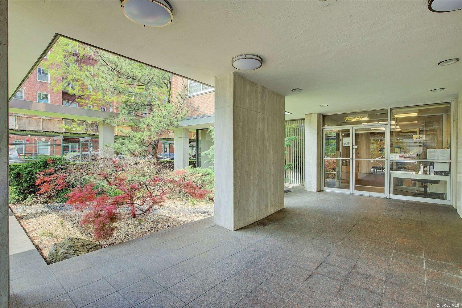 #15 photo, 70-31 108 Street, 皇后區 森林小丘 Forest Hills , NY 11375