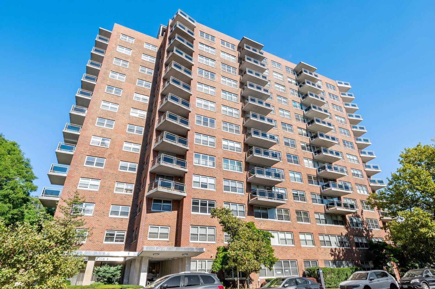 #16 photo, 70-31 108 Street, 皇后區 森林小丘 Forest Hills , NY 11375