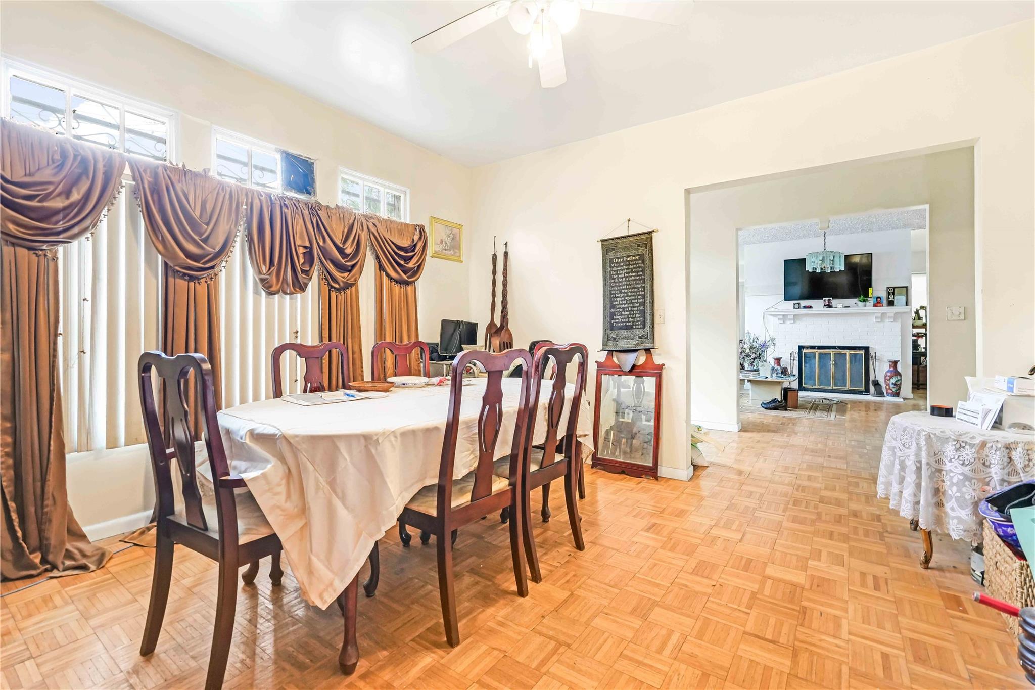 #7 photo, 11480 178th Place, クイーンズ区 Addisleigh Park , NY 11434