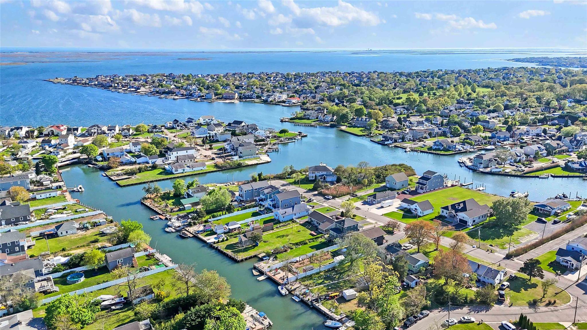 #6 photo, 1 carman Place, 長島 Massapequa , NY 11758