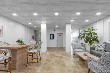 #4 photo, 440 W Broadway, ナッソー郡 Long Beach , NY 11561