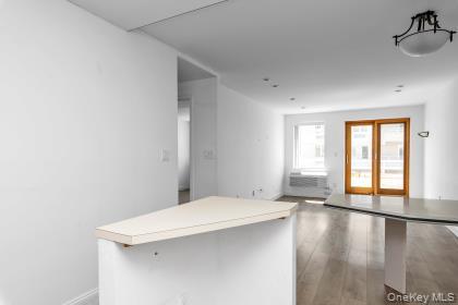 #8 photo, 440 W Broadway, ナッソー郡 Long Beach , NY 11561