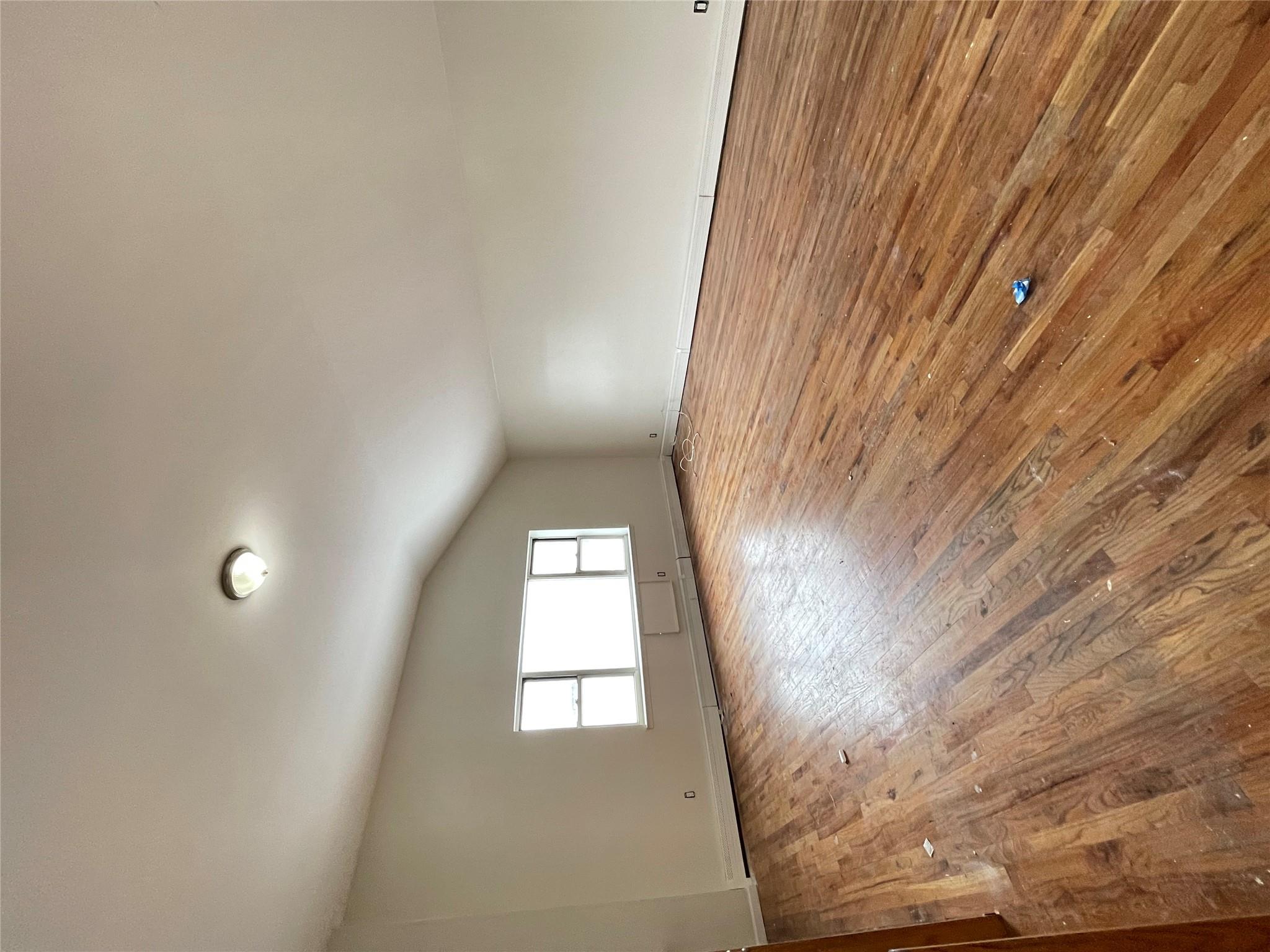 #16 photo, 2110 Light Street, برونكس Bronx , NY 10466