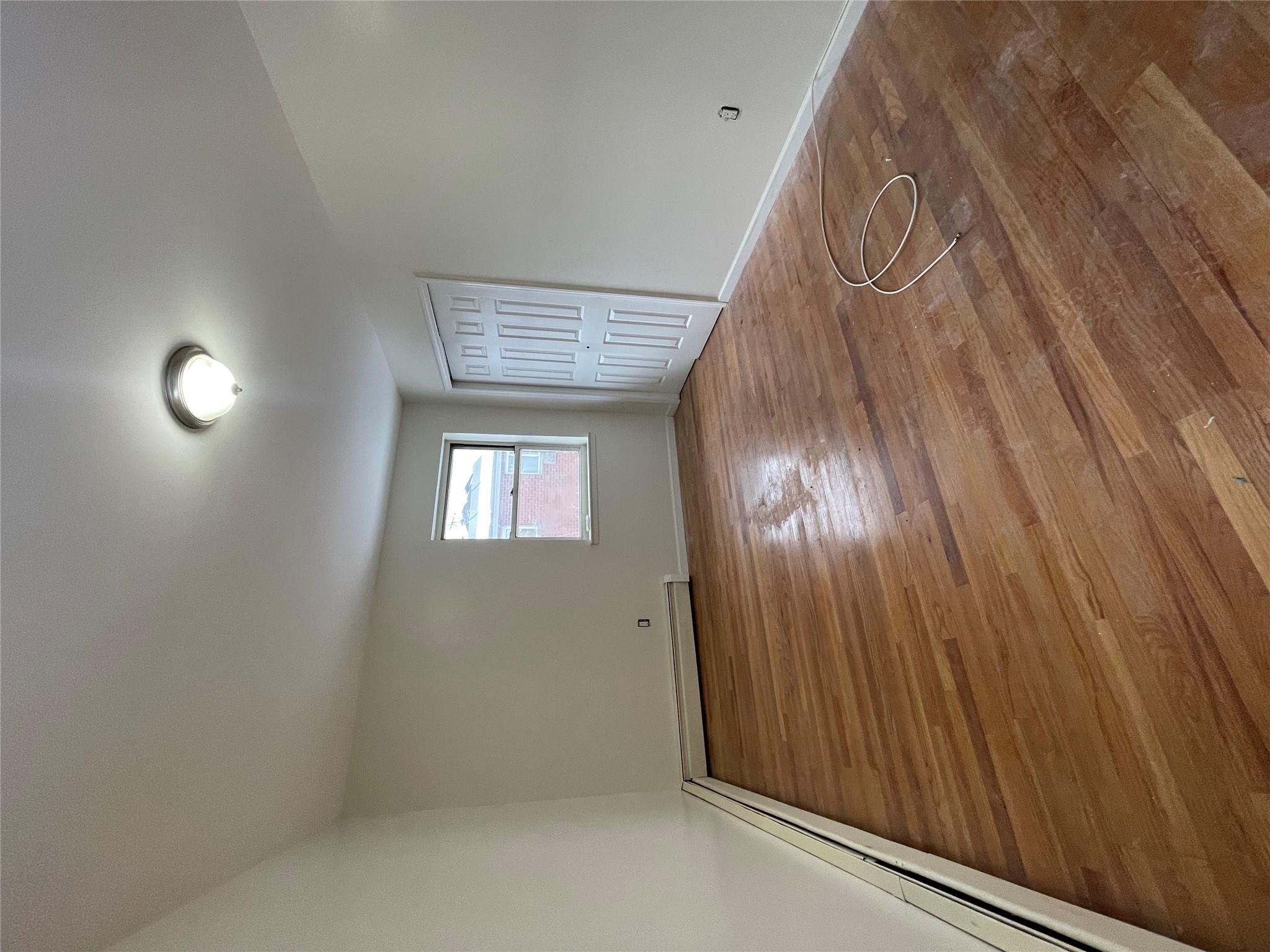 #20 photo, 2110 Light Street, برونكس Bronx , NY 10466