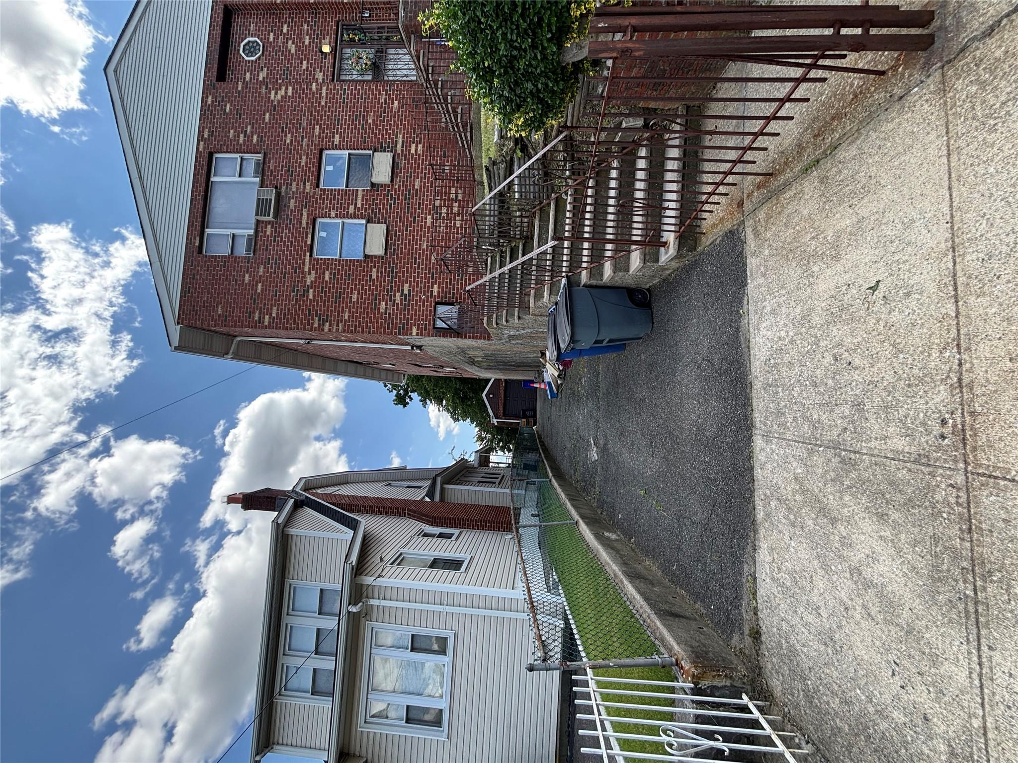 #3 photo, 2110 Light Street, برونكس Bronx , NY 10466