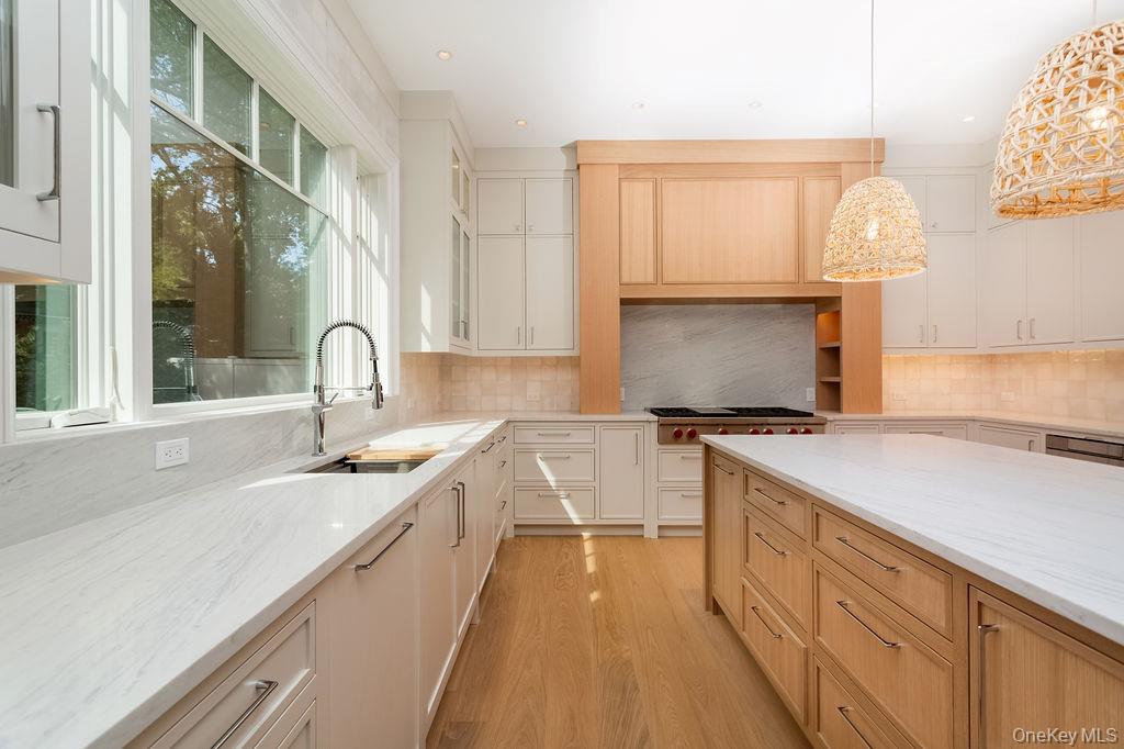 #14 photo, 6 Dorchester Lane, Call Listing Agent , CT 06878