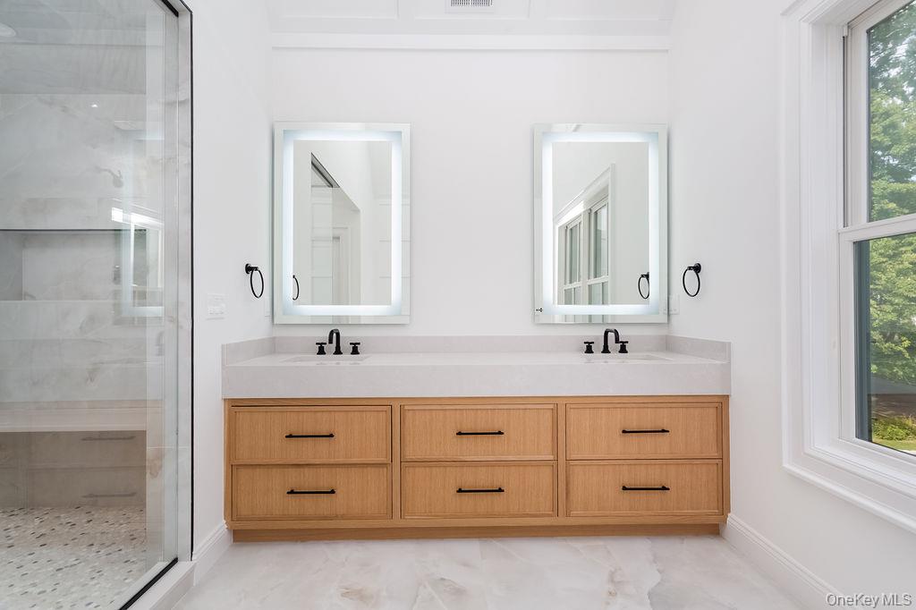 #20 photo, 6 Dorchester Lane, Call Listing Agent , CT 06878