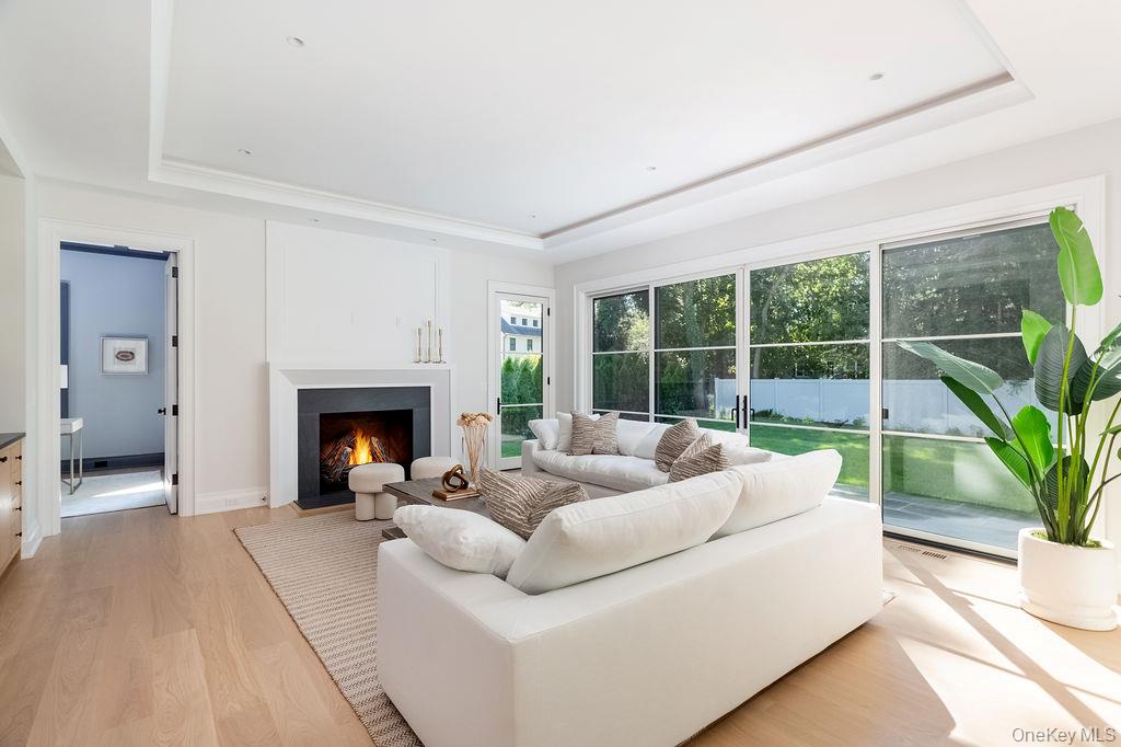 #9 photo, 6 Dorchester Lane, Call Listing Agent , CT 06878