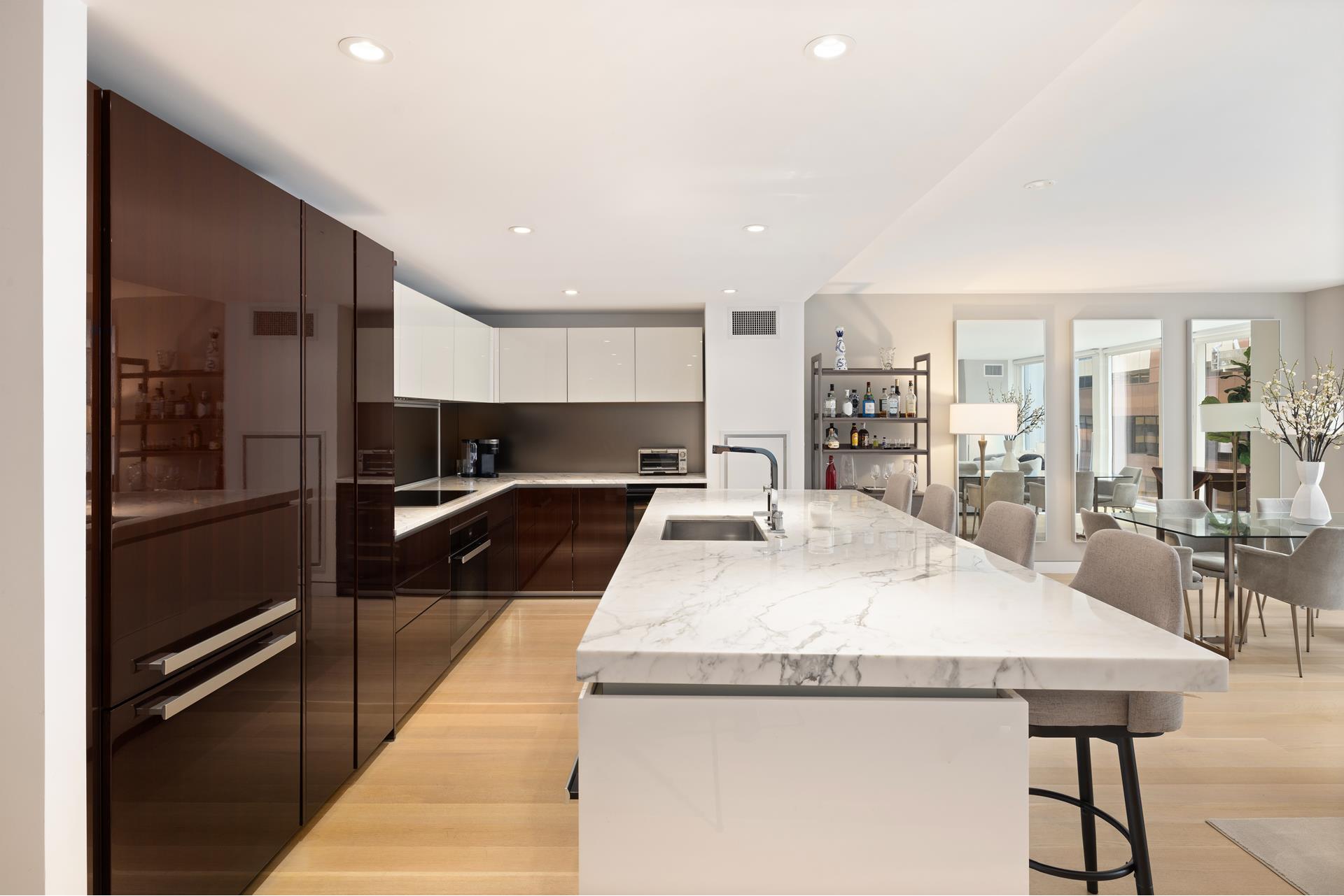 #1 photo, 135 W 52ND Street, マンハッタン Midtown , NY 10019