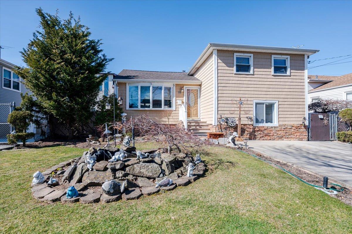 #1 photo, 22 Cheshire Road, Inwood , NY 11096