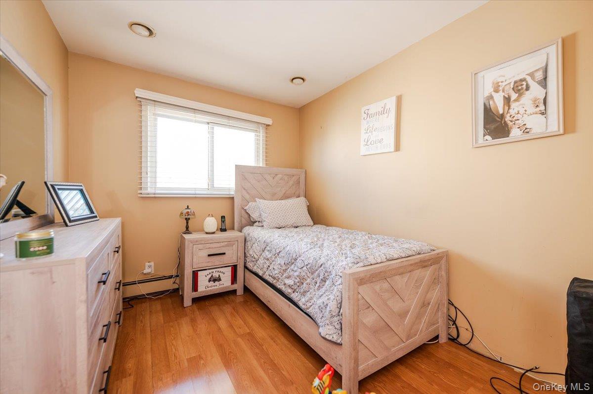 #14 photo, 22 Cheshire Road, ナッソー郡 Inwood , NY 11096