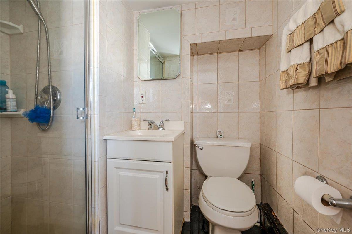 #17 photo, 22 Cheshire Road, ナッソー郡 Inwood , NY 11096