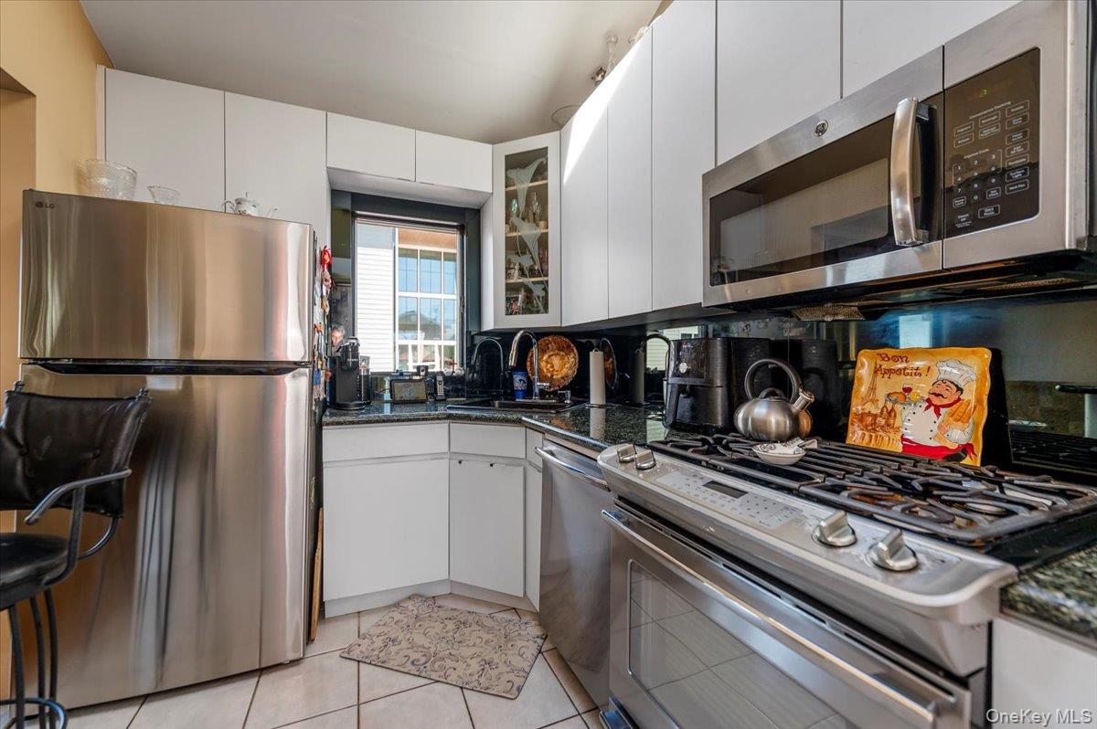 #8 photo, 22 Cheshire Road, ナッソー郡 Inwood , NY 11096