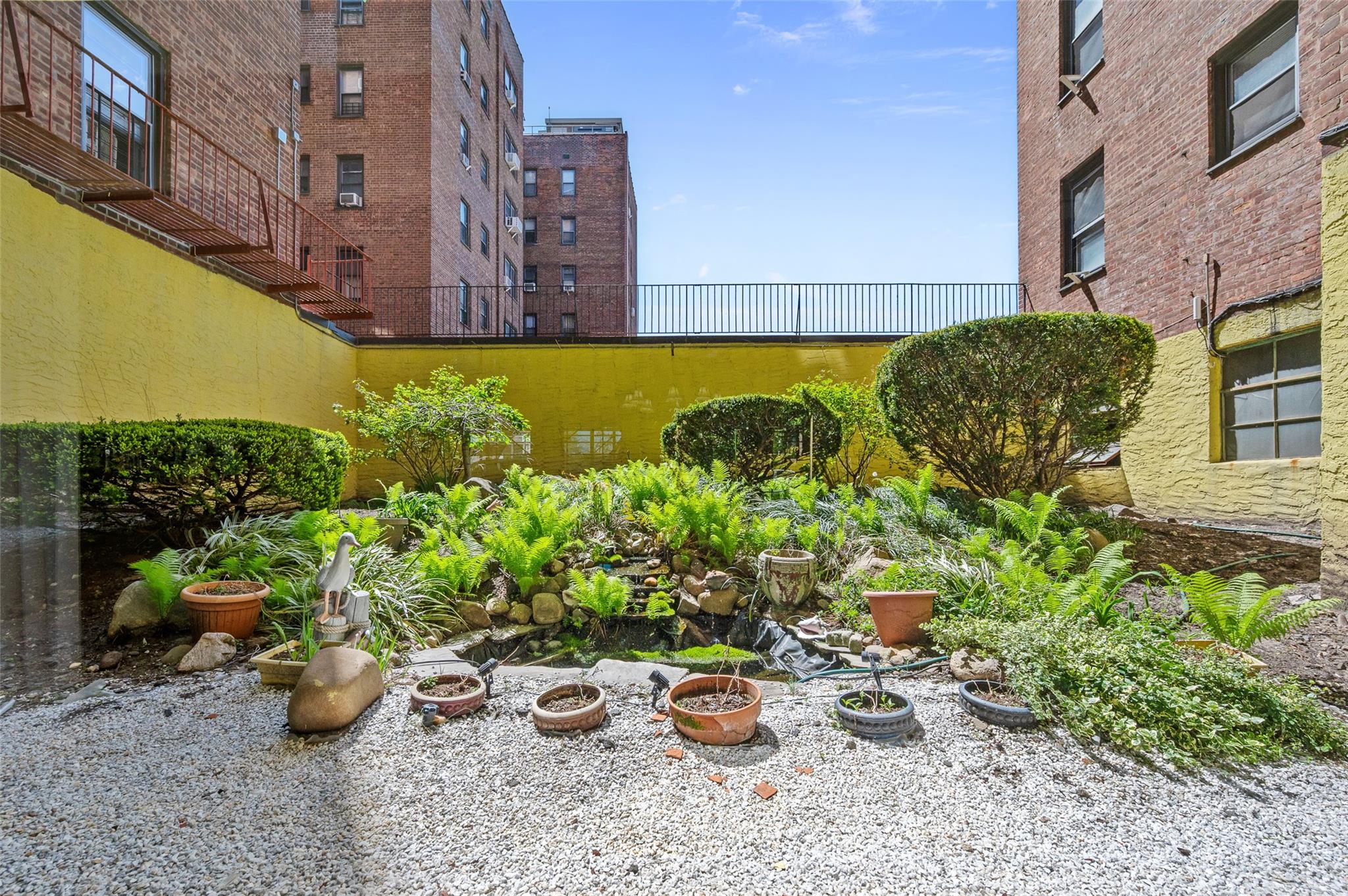 #8 photo, 14350 Hoover Avenue, クイーンズ区 Briarwood , NY 11435