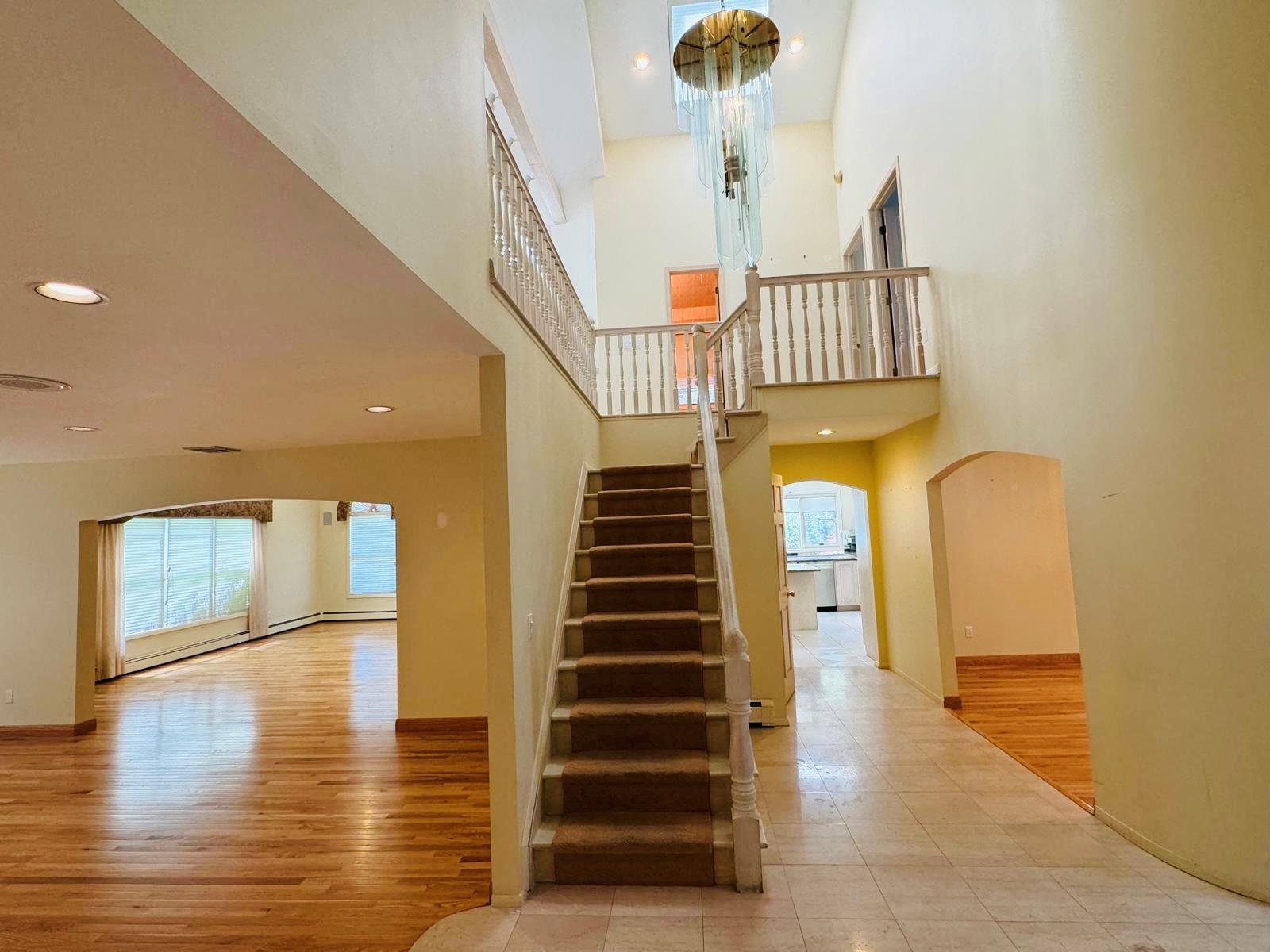 #20 photo, 66 Cliff Road, Port Jefferson , NY 11777