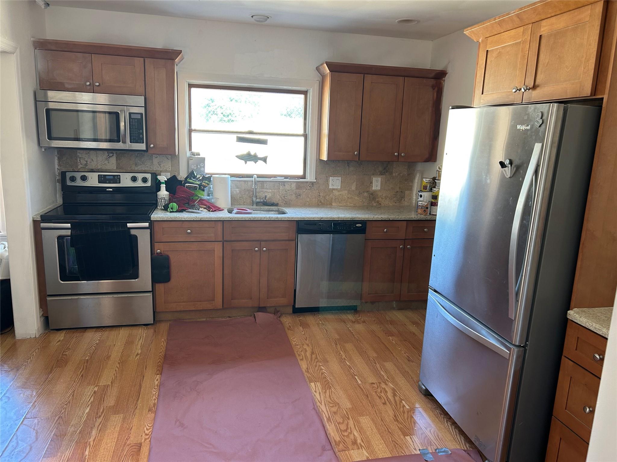 #7 photo, 153 W Main Street, サフォーク郡 Kings Park , NY 11754