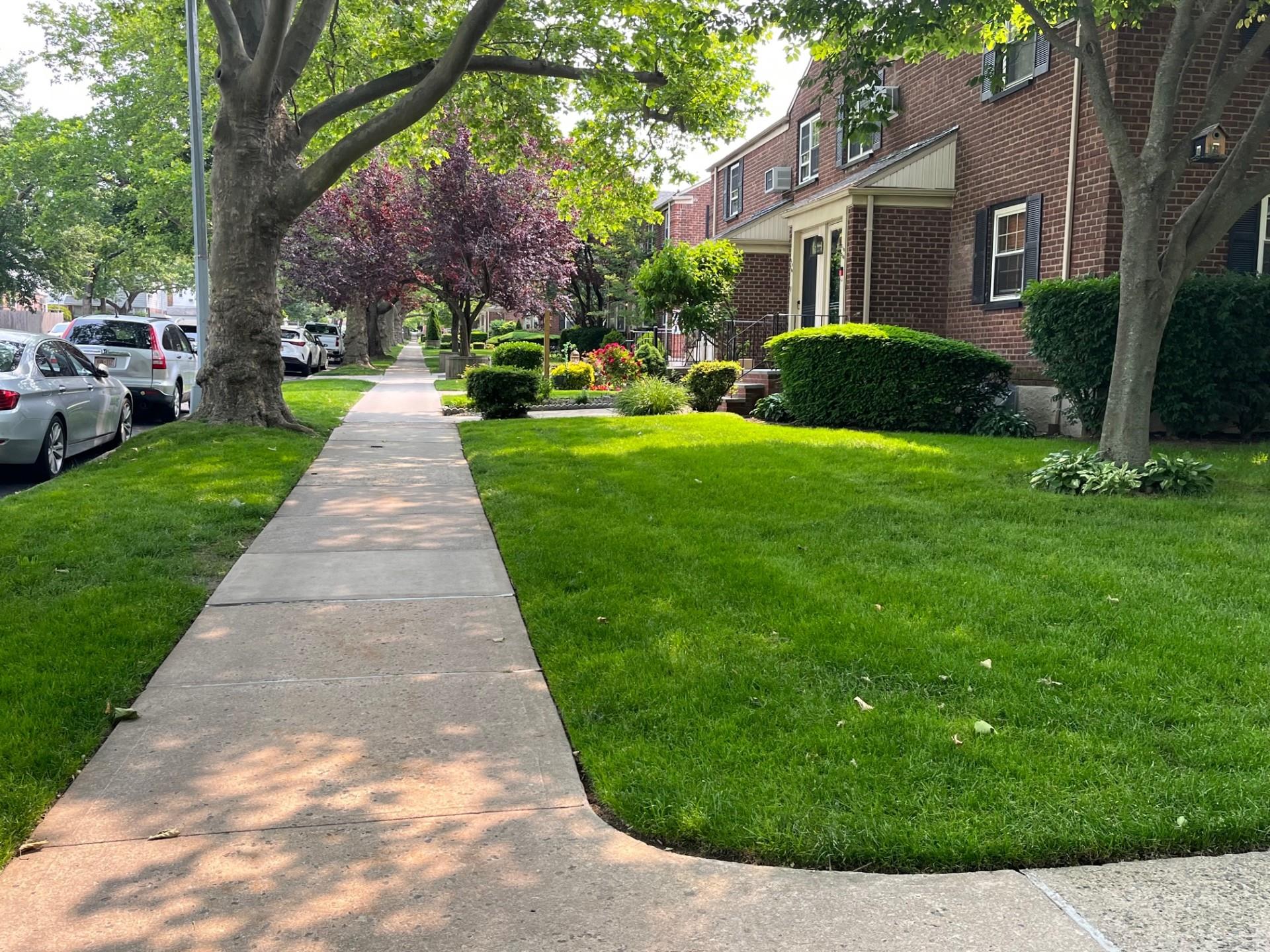 #3 photo, 210-12 69th Avenue, קווינס Oakland Gardens , NY 11364