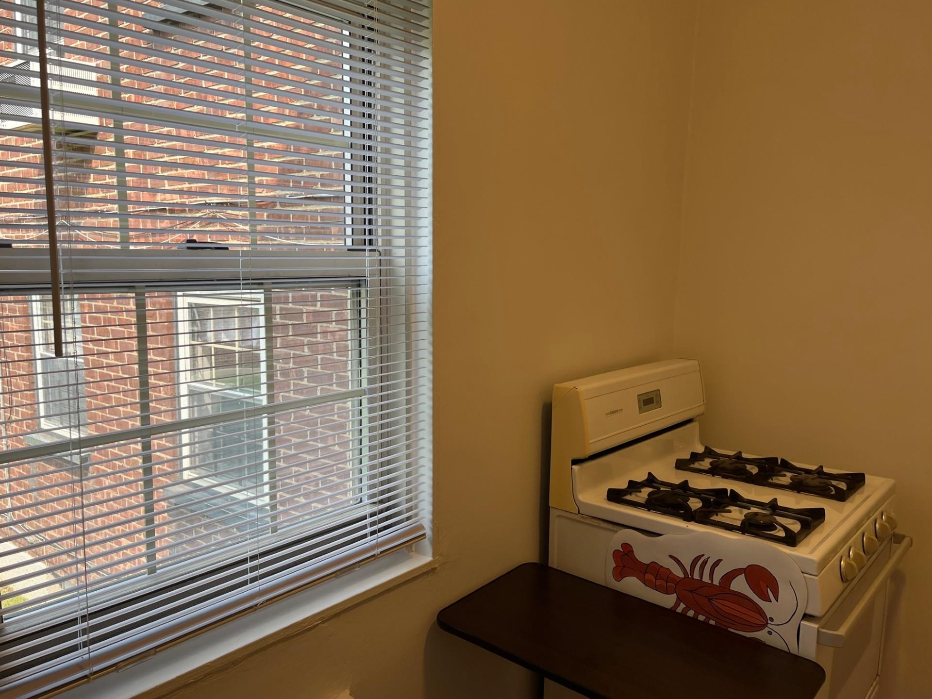 #5 photo, 210-12 69th Avenue, קווינס Oakland Gardens , NY 11364