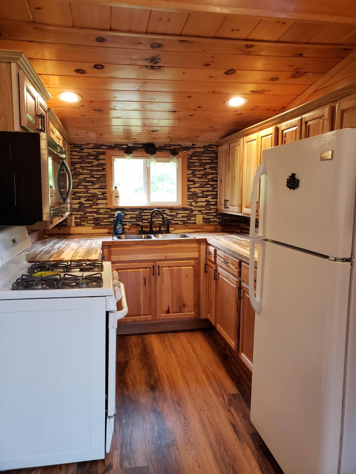 #28 photo, 118-118a S Shore Rd EAST, Caroga Lake , NY 12032