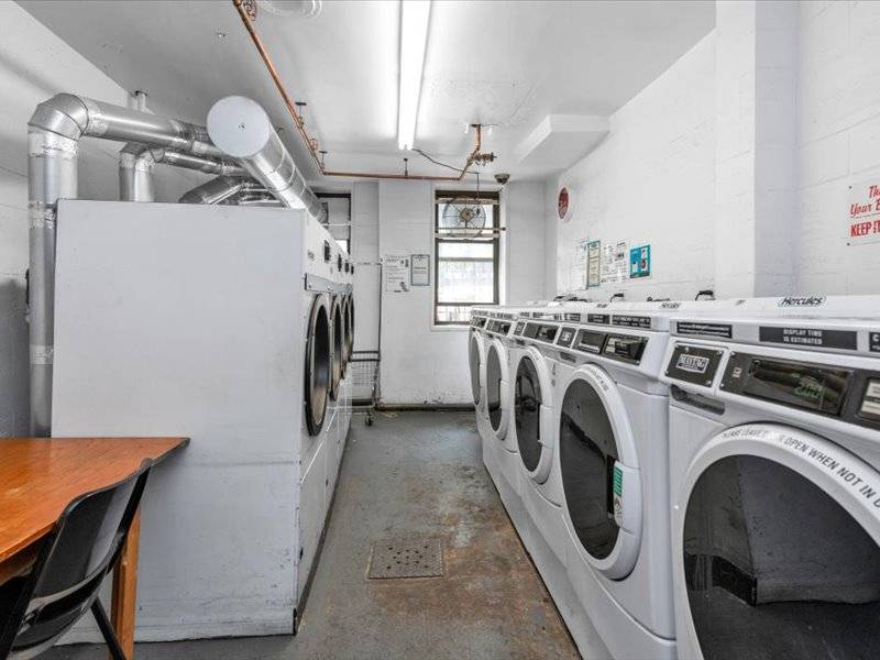 #13 photo, 611 Banner Ave, #1A, ブルックリン区 Brighton Beach , NY 11235