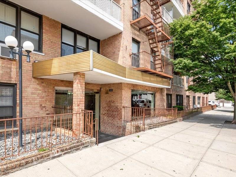 #15 photo, 611 Banner Ave, #1A, ブルックリン区 Brighton Beach , NY 11235