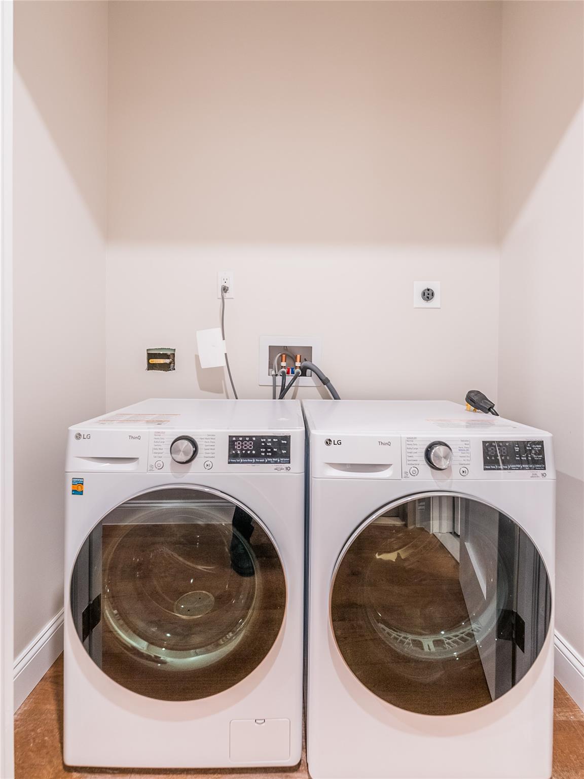 #13 photo, 4209 Hampton Street, クイーンズ区 Elmhurst , NY 11373