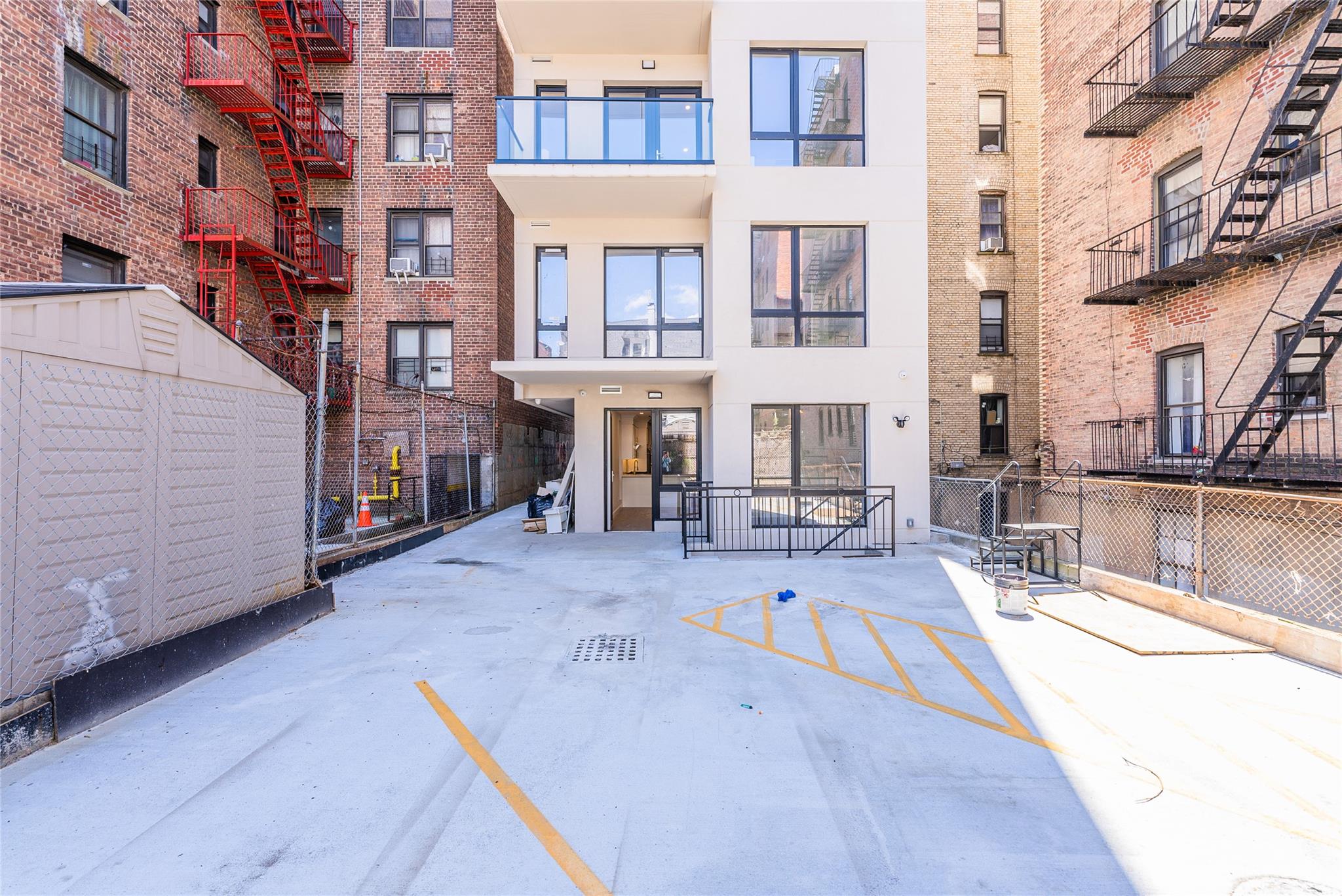 #18 photo, 4209 Hampton Street, クイーンズ区 Elmhurst , NY 11373