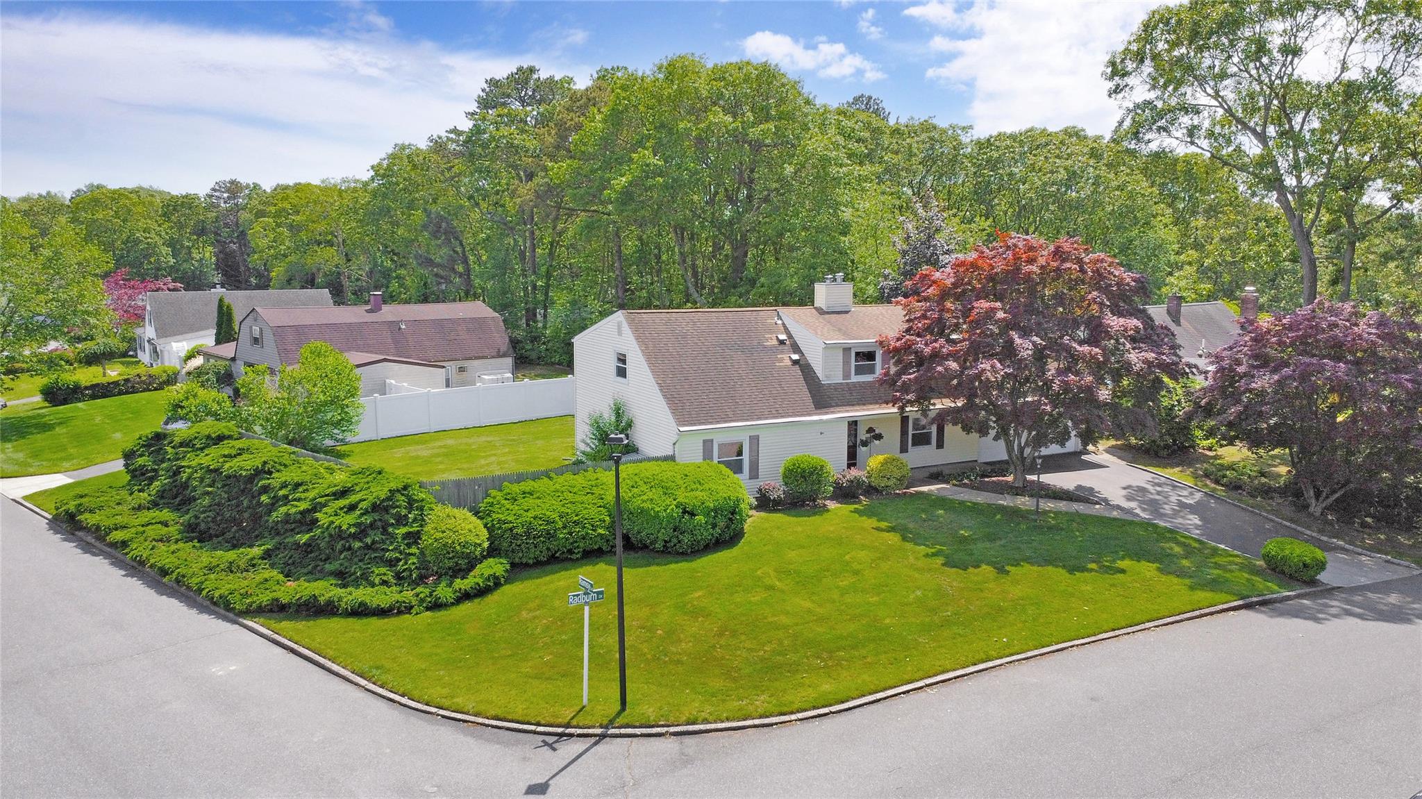 #1 photo, 6 Radburn Drive, Farmingville , NY 11738