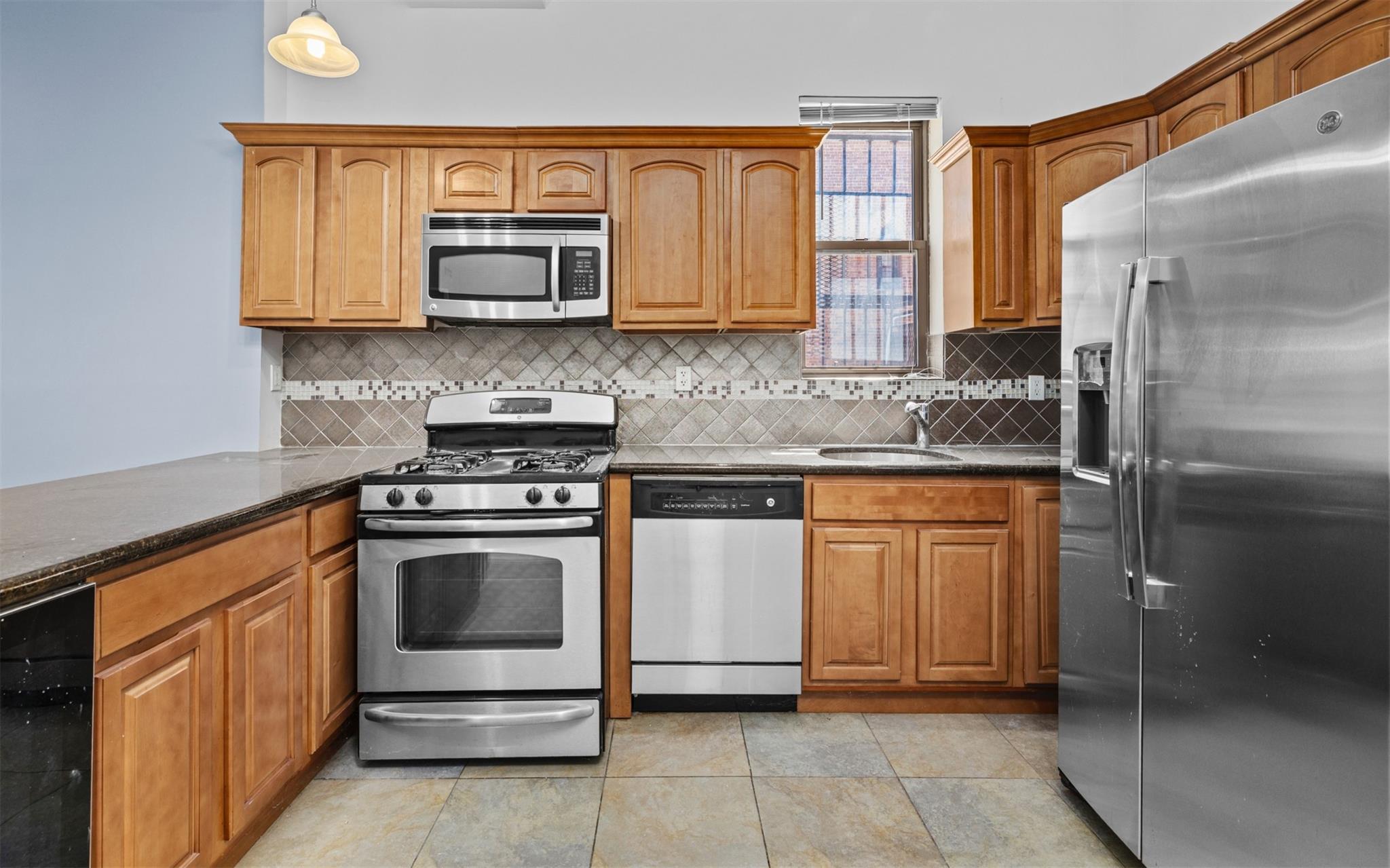 #16 photo, 626 Madison Street, Brooklyn , NY 11221