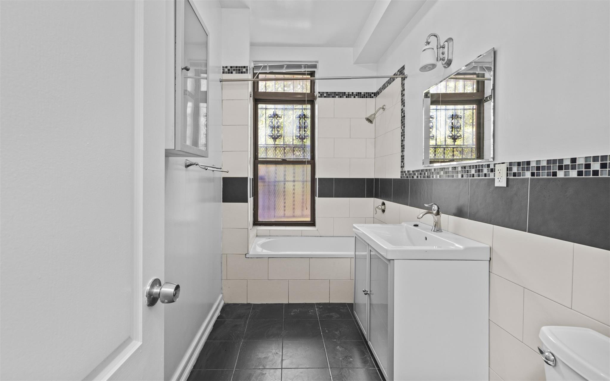 #19 photo, 626 Madison Street, Brooklyn , NY 11221