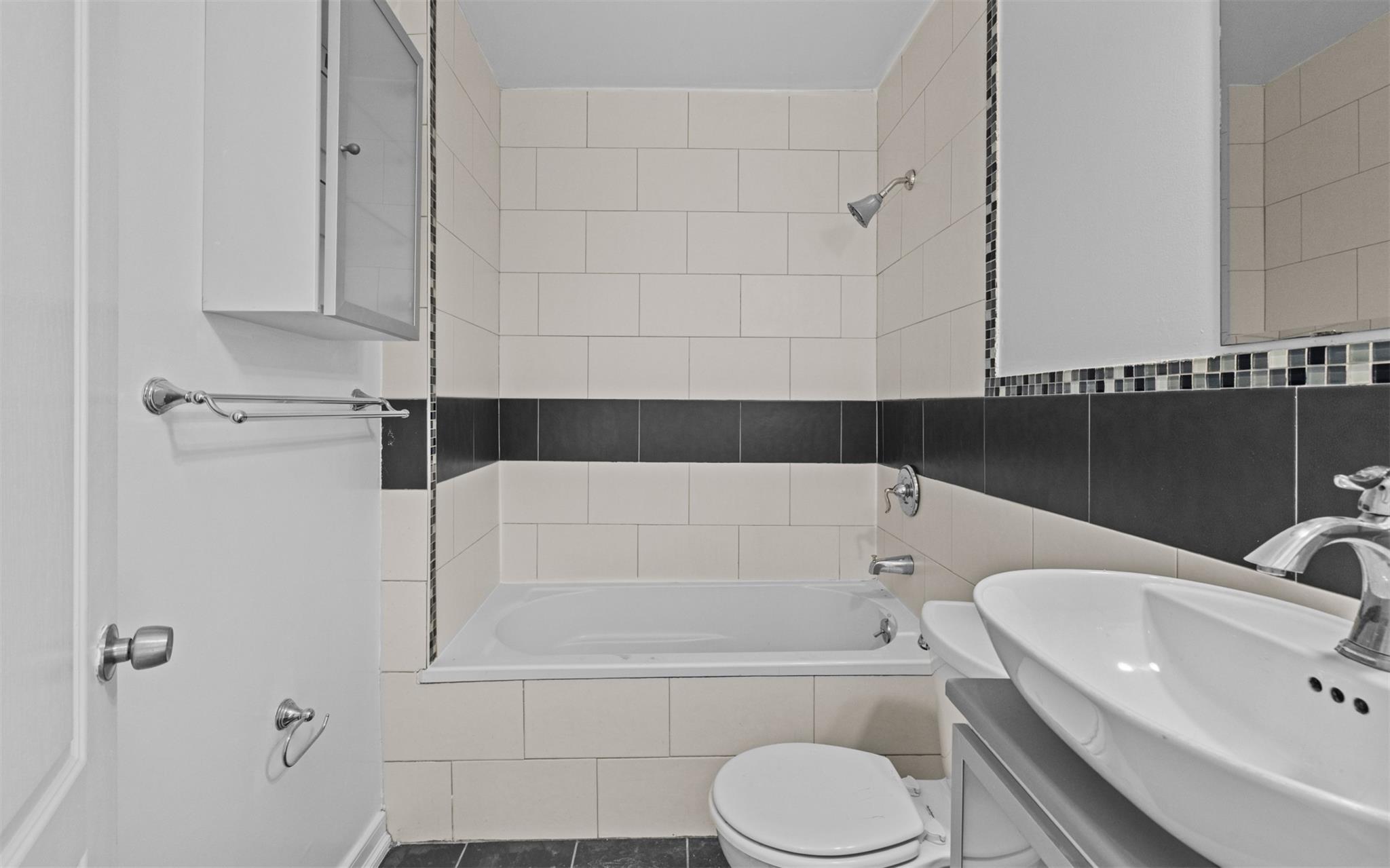 #8 photo, 626 Madison Street, Brooklyn , NY 11221