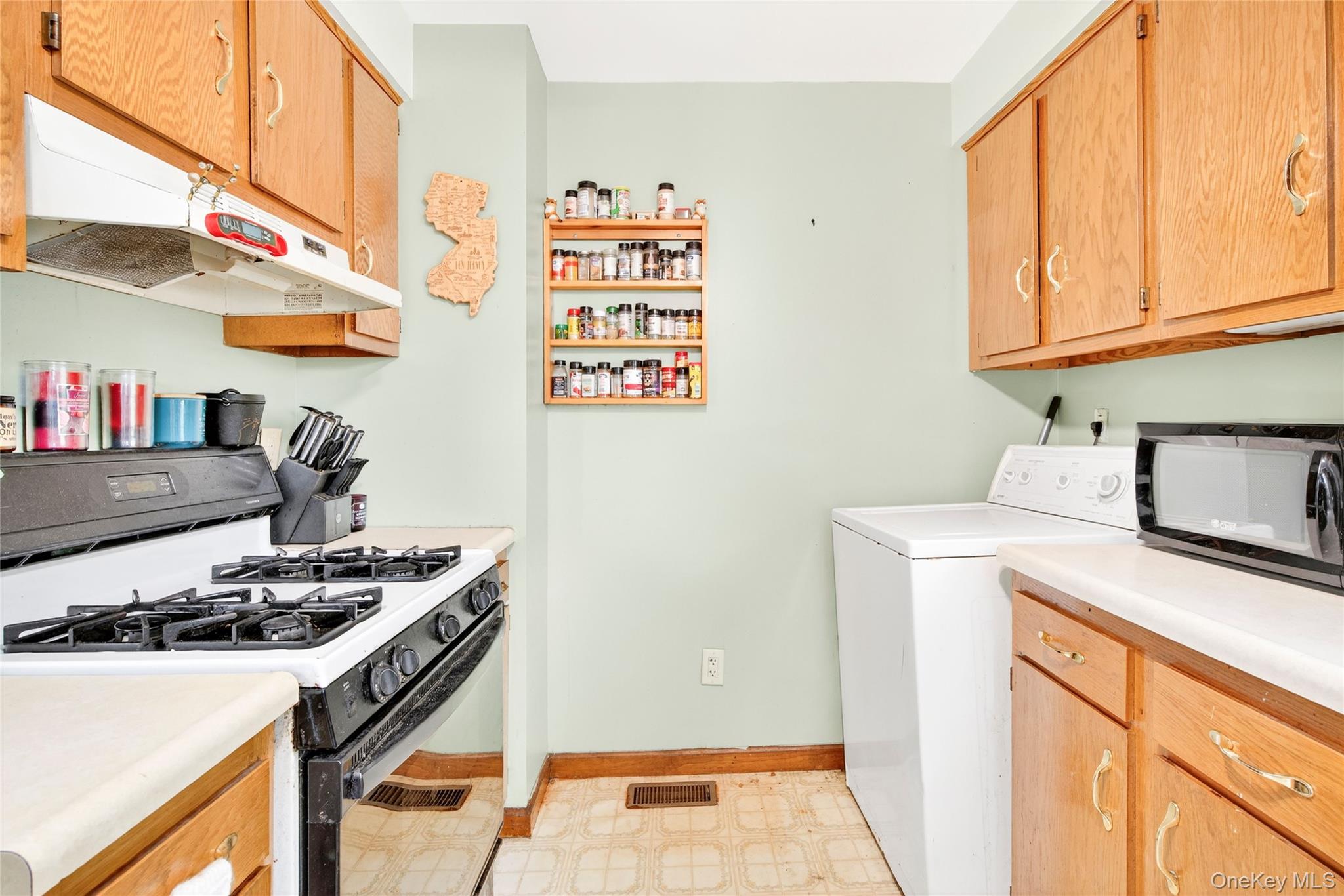 #16 photo, 131 Front Street, Port Jervis , NY 12771