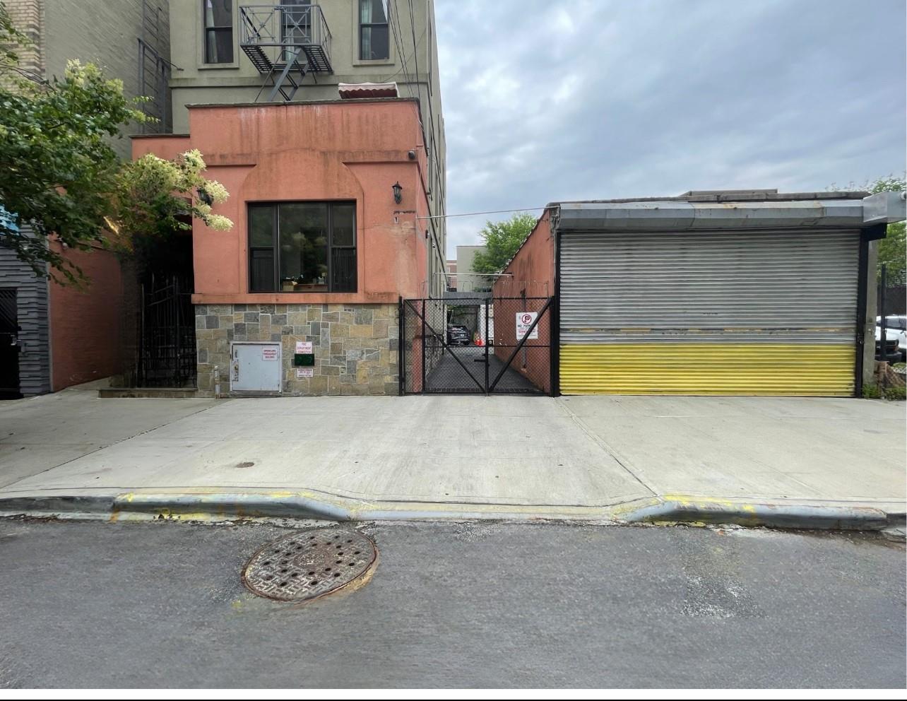 #1 photo, 554 E 191st Street, Bronx , NY 10458